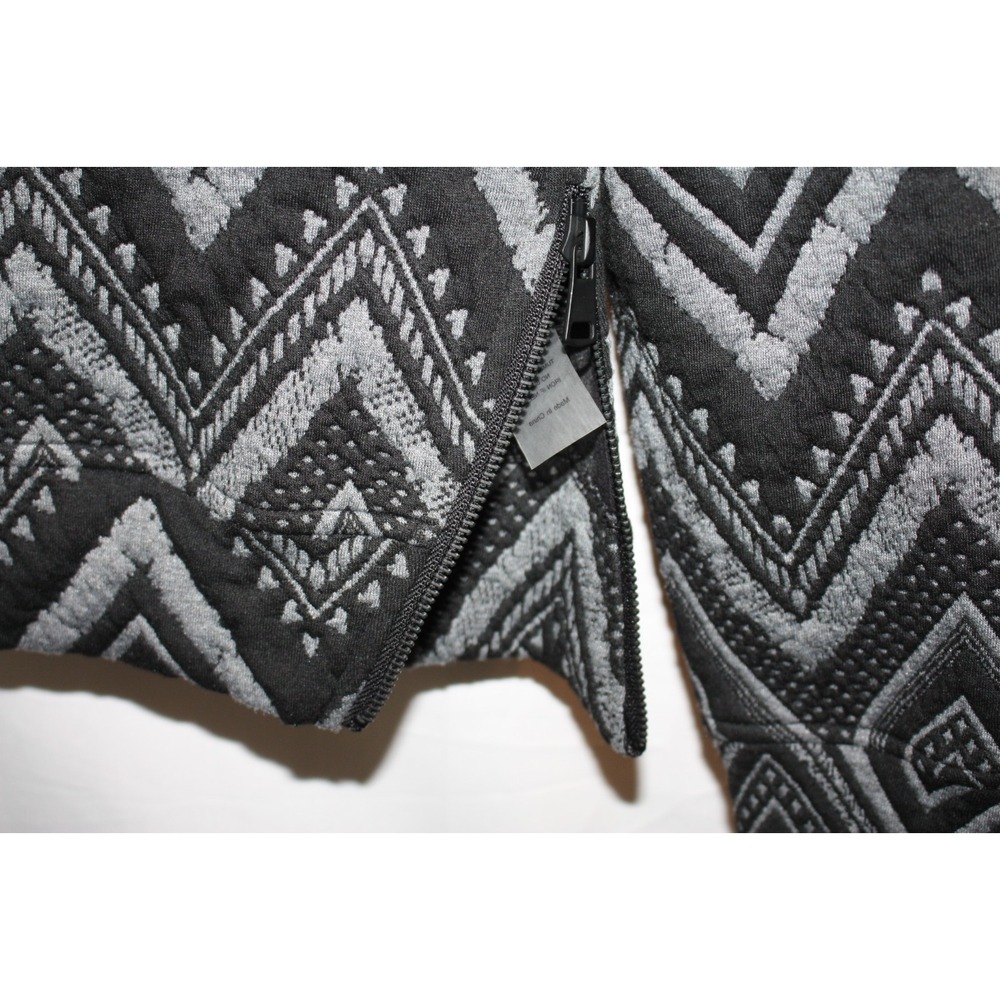 SSYS Top Womens Small Black Ava Zipper Quilted Pullover Zig Zap Stretch Art Mock - Picture 7 of 13